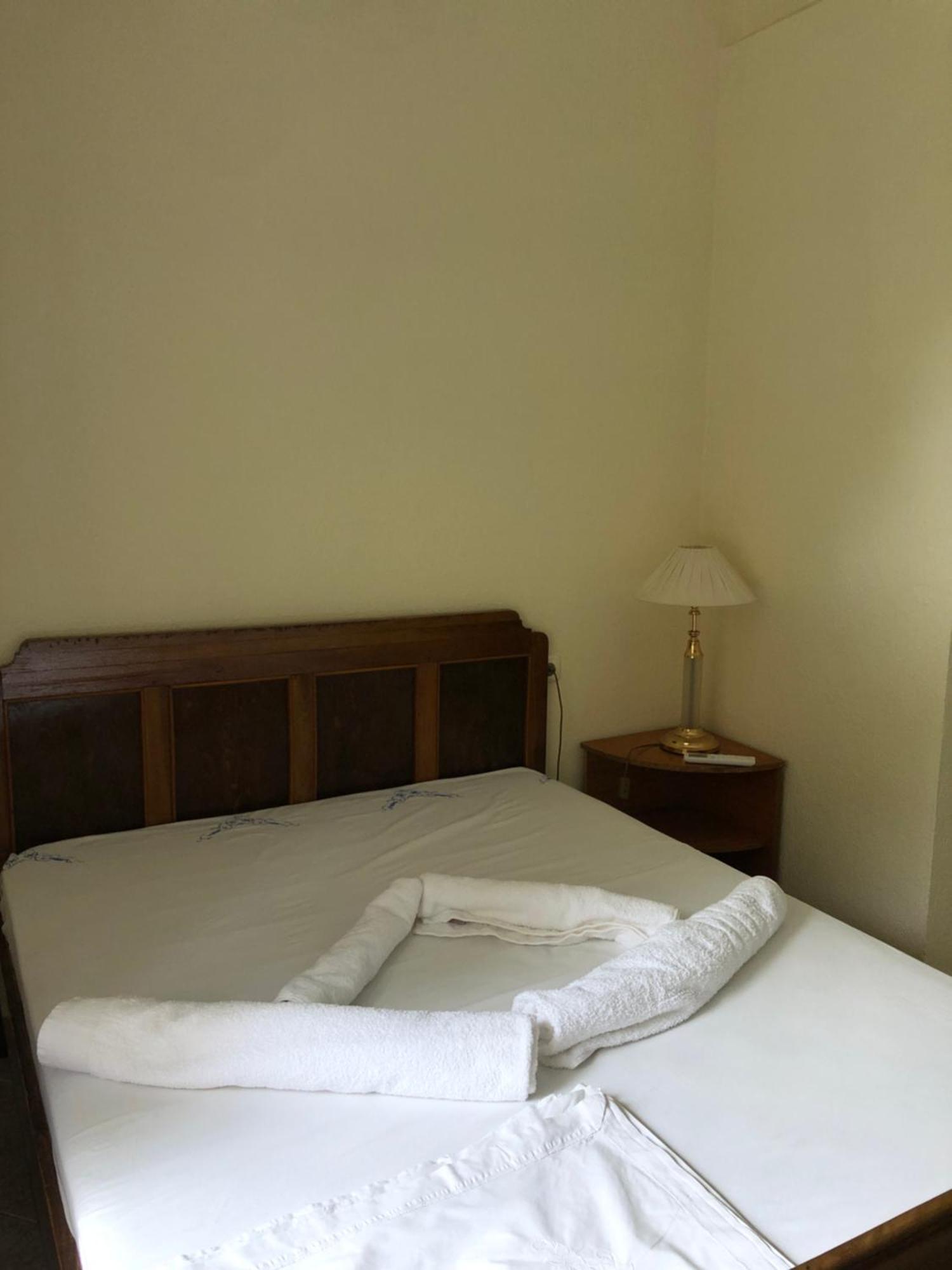 Stone Pazar Guest House Gjirokastër 外观 照片