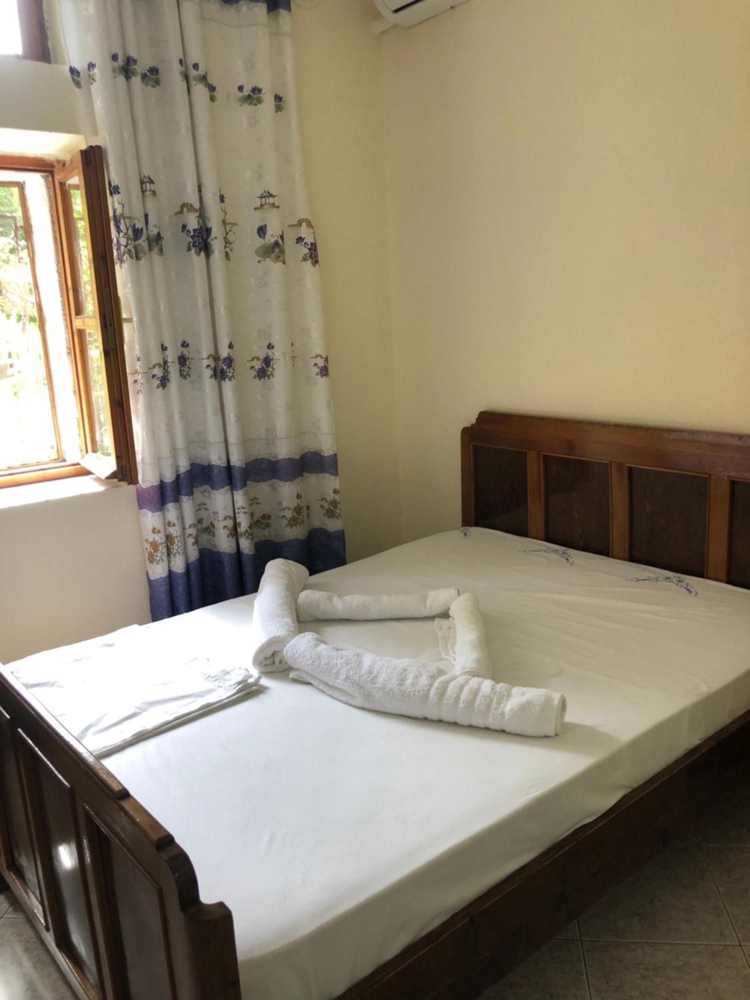 Stone Pazar Guest House Gjirokastër 外观 照片